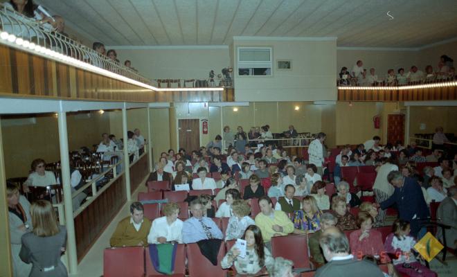 Públic a la platea de la Societat Aliança Palmarenca