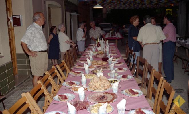 Sopar de Festa Major al carrer Santa Maria