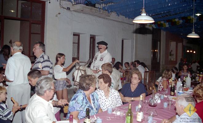 Sopar de Festa Major al carrer Santa Maria