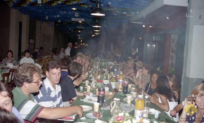 Sopar de Festa Major al carrer Santa Maria