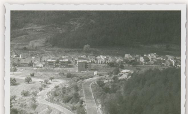 Vista de la Palma des del creuament dels carrers Gavarres i Montsant