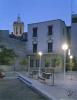 La plaça Fidela Renom de nit
