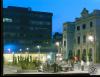La plaça del Doctor Robert de nit