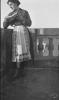 Maria Codina amb un llibre