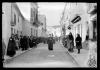 Via Crucis de la parròquia de Sant Feliu, el matí de divendres Sant, al seu pas pel carrer Sant Quirze. Sabadell