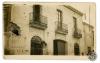Façana de la Federación Obrera de Sabadell amb impactes de bala en motiu de la Vaga general. Carrer de l'Estrella. Sabadell. Edició postal.