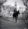 Tres Tombs, retrat de Pere Pahisa Bigas, a la plaça d'Octavià.