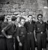 Desfilada i actes politico militars. La Centuria Luis Paraíso del Frente de Juventudes al recinte del Monestir.