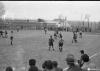 El Sant Cugat FC disputant un partit a l'antic a l'antic camp de futbol.