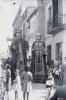 Fira de setembre. Gegants i bastoners al seu pas pel carrer de Santa Maria.