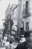 Fira de setembre. Gegants i bastoners al seu pas pel carrer de Santa Maria.