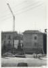 Construcció de l'antic edifici de correus a la Plaça Coll i Dorca