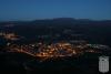 Vista general de Centelles fent-se fosc, presa des del Puigsagordi