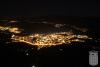 Vista general de Centelles de nit, presa des del Puigsagordi