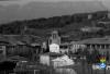 Perspectives de Folgueroles, al fons l'ermita de la Damunt