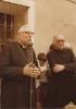 El cardenal Jubany fent una al·locució pública al costat de mossèn Ignasi en motiu d'una visita a la Palma