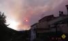 Fum d'incendi forestal tapant el sol a la Palma de Cervelló